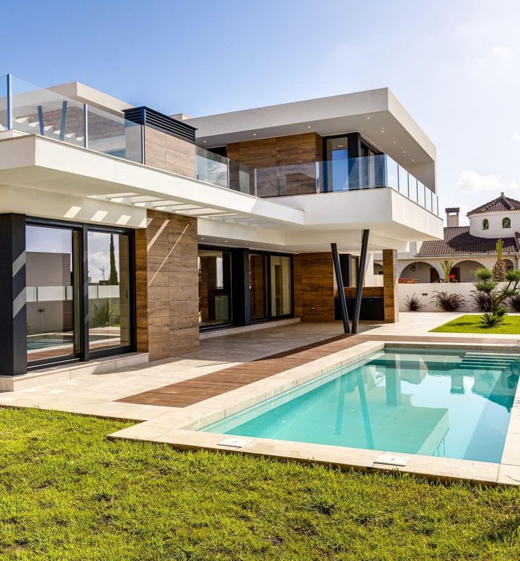 راهنمای کامل ساخت خانه ویلایی؛ از طرح اولیه تا تحویل کلید