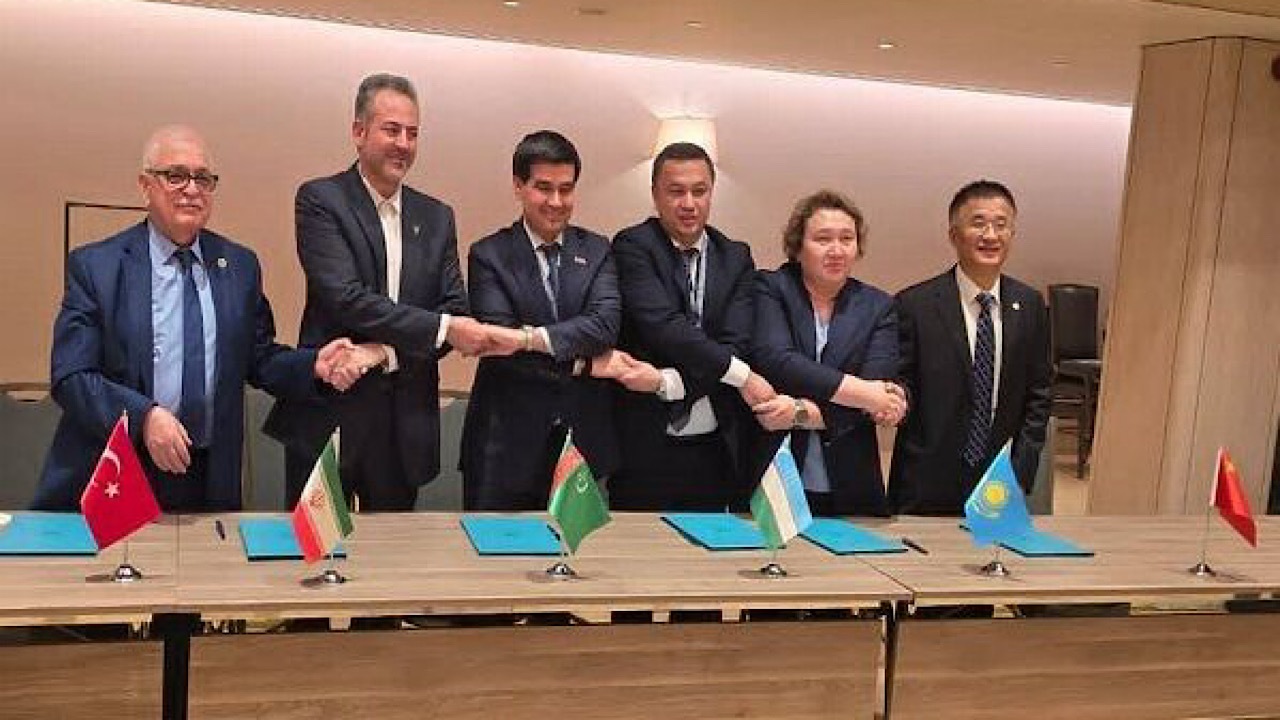 ایران، دروازه طلایی قطارهای کانتینری از چین به اروپا