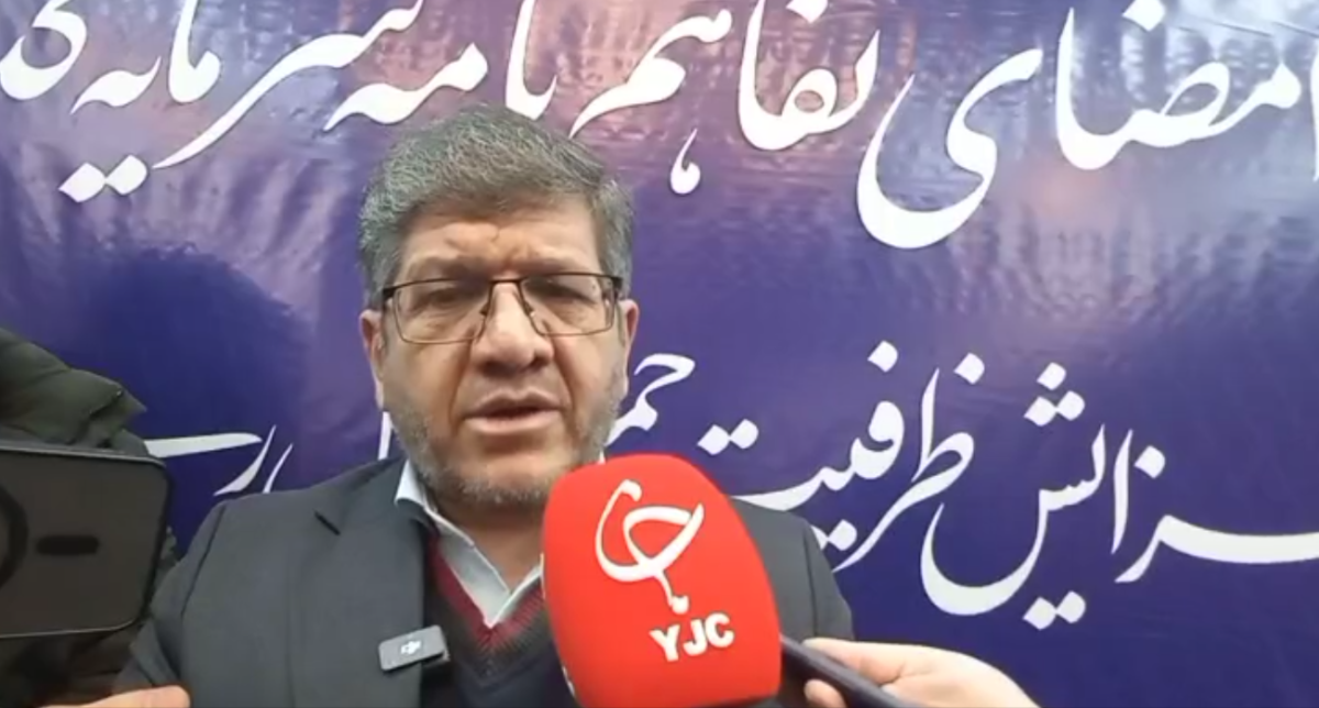 اولین محموله واردات خودرو شامل ۶ هزار دستگاه وارد بندر آپرین می‌شود