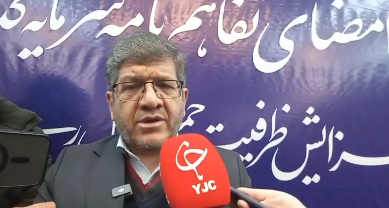 اولین محموله واردات خودرو شامل ۶ هزار دستگاه وارد بندر آپرین می‌شود