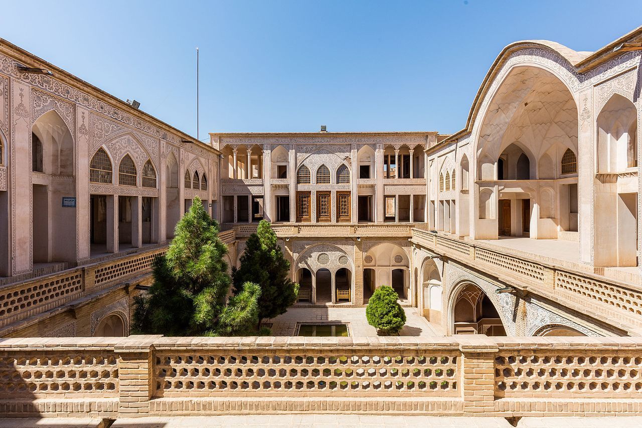 بازسازی یک عمارت تاریخی با استفاده از تکنولوژی اسکن لیزری در ایران