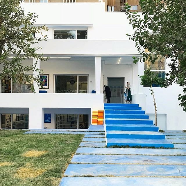 مرکز تحقیقاتی نبشی، جایی که تیمی از مهندسان در حال آزمایش پیش‌ساخت‌های نوین هستند